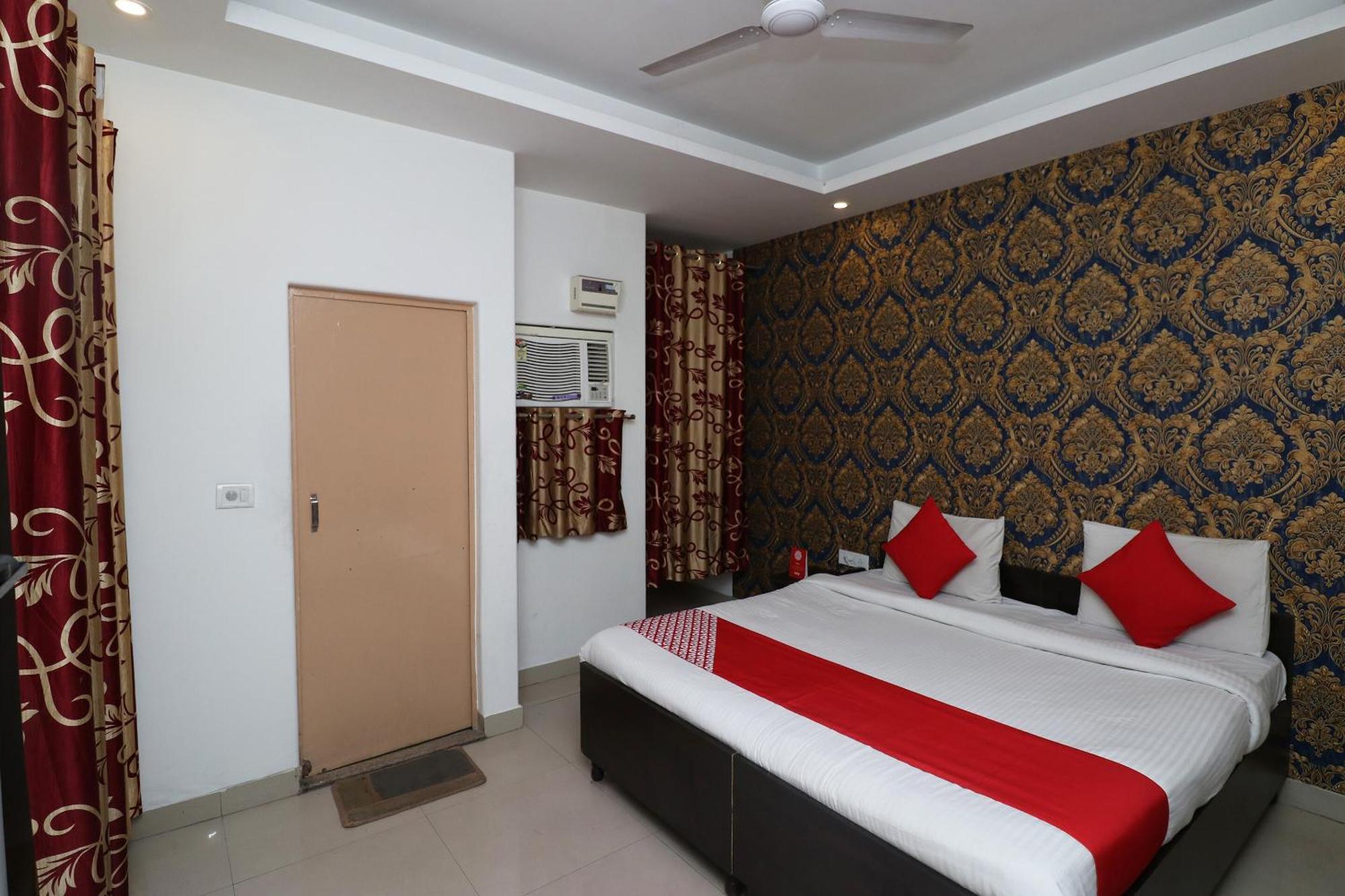 Oyo Flagship Hotel Daimond Нью-Дели Экстерьер фото