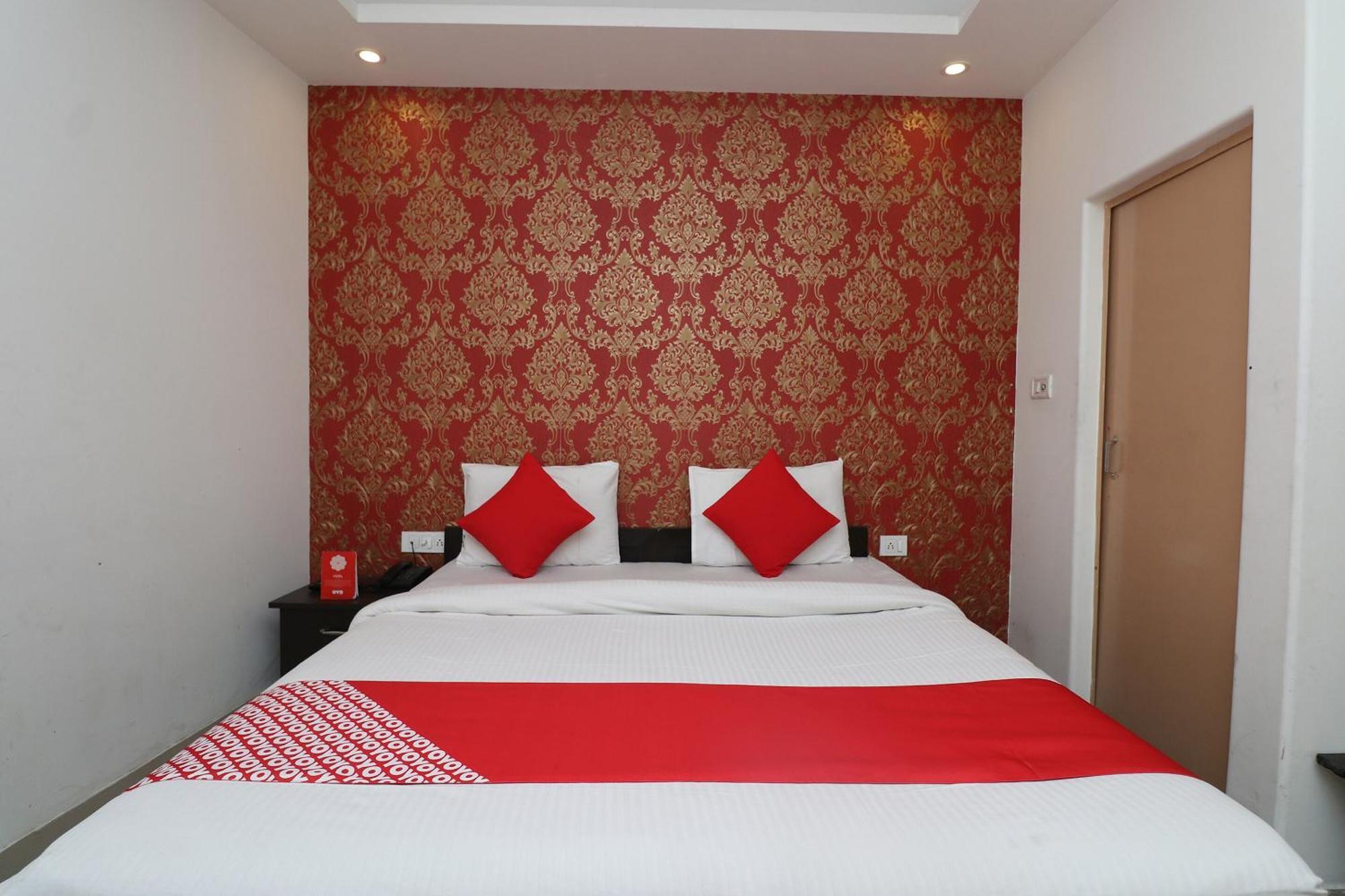 Oyo Flagship Hotel Daimond Нью-Дели Экстерьер фото