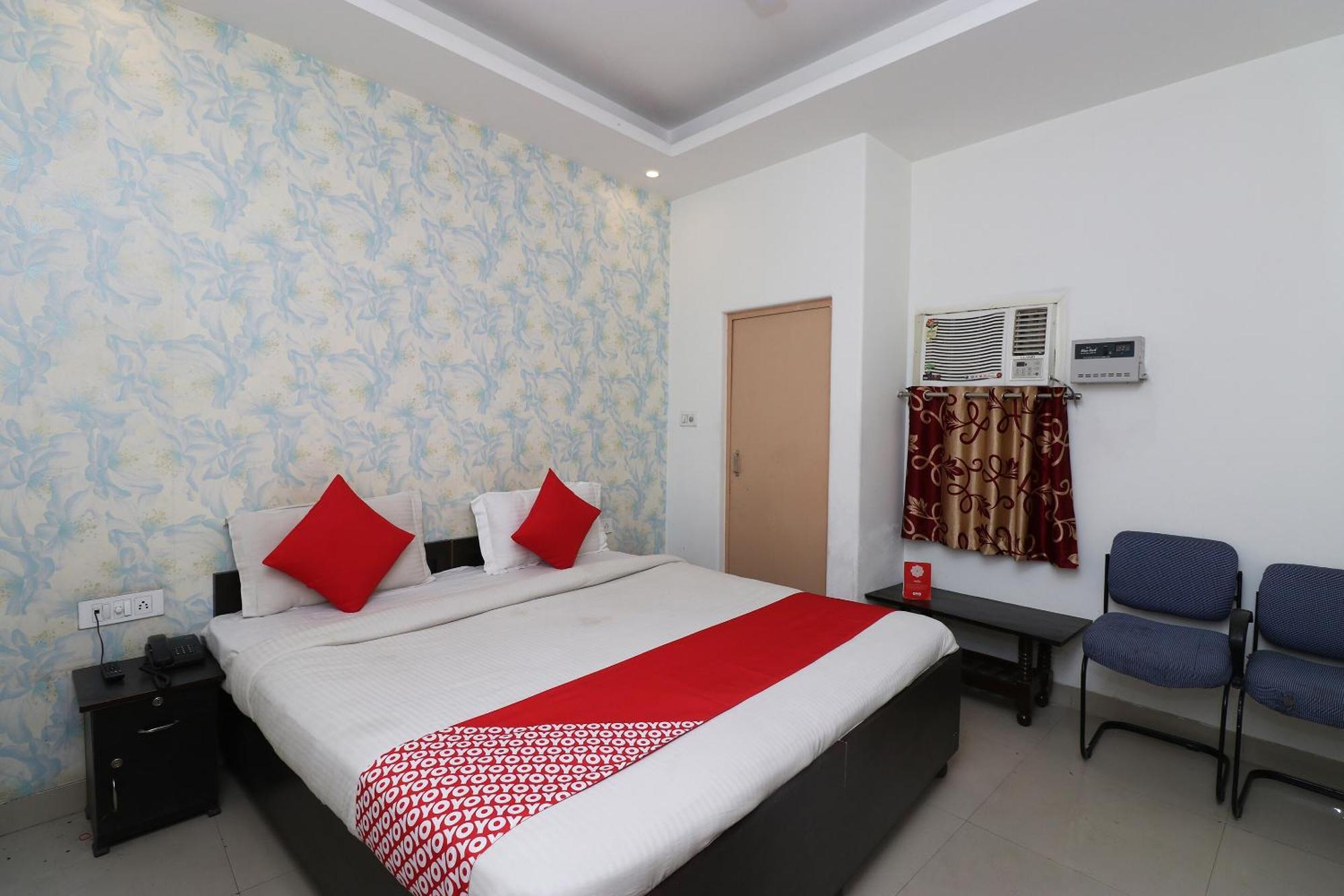 Oyo Flagship Hotel Daimond Нью-Дели Экстерьер фото